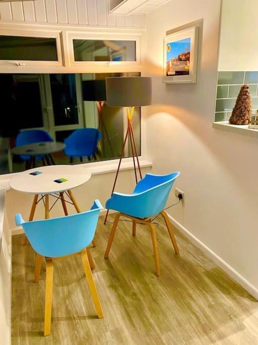 Apartment Spacious With Panoramic Sea View, Free Parking Ev & Large Garden *
